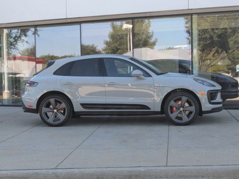 New 2026 Porsche Macan S image 8