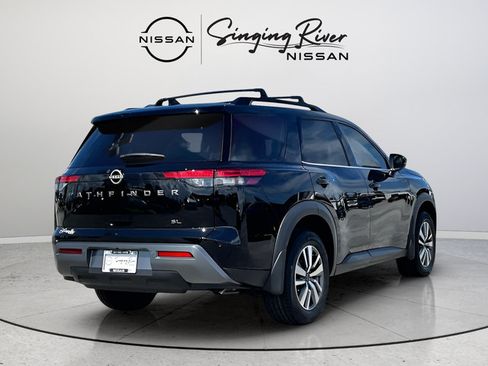 New 2026 Nissan Pathfinder SL FWD image 5