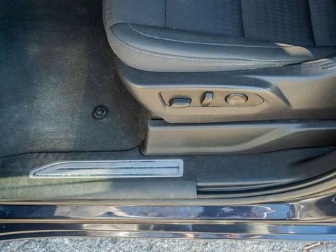 Used 2022 GMC Sierra 1500 Elevation image 18