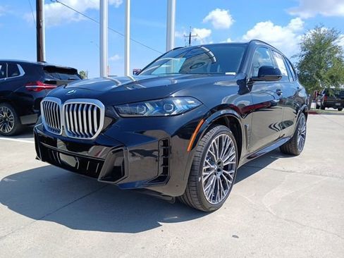 New 2026 BMW X5 sDrive40i image 3
