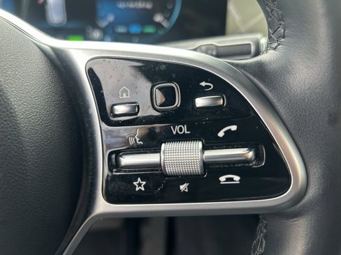 Used 2023 Mercedes-Benz GLE 450 4MATIC w/ AMG Line Exterior image 20