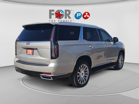 Used 2023 Cadillac Escalade Premium Luxury AWD/4WD image 5