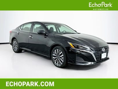 Used 2025 Nissan Altima 2.5 SV