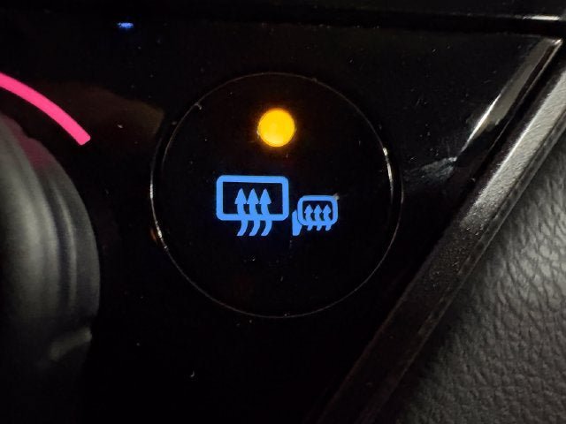 Certified 2022 Toyota Camry XSE FWD image 19
