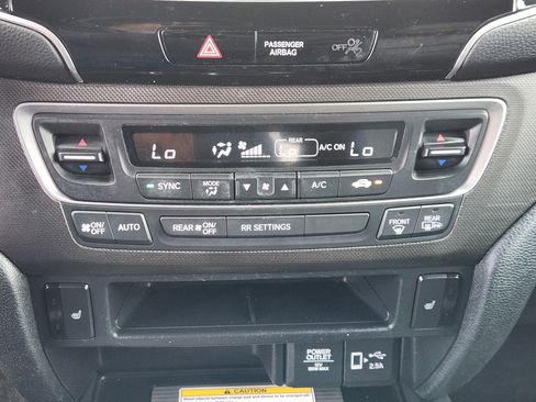 Certified 2022 Honda Passport TrailSport image 22