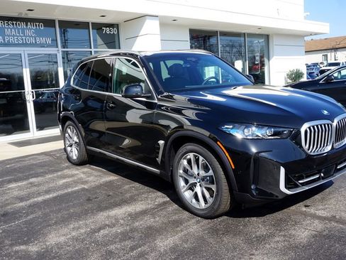 New 2026 BMW X5 xDrive50e image 1