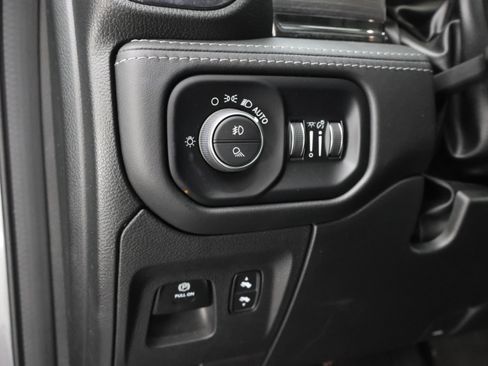 Used 2022 RAM 1500 Limited w/ Night Edition AWD/4WD image 42