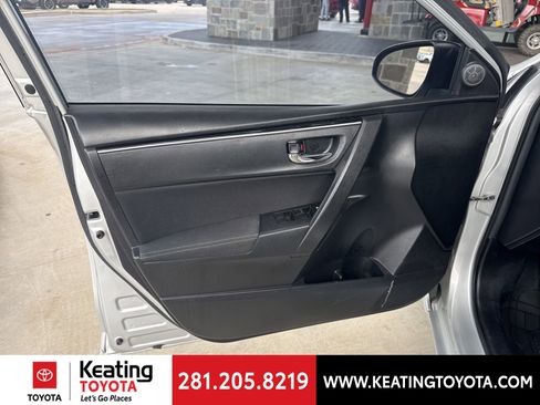 Used 2018 Toyota Corolla LE image 9