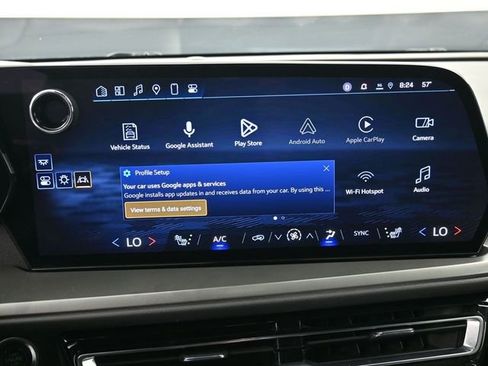 Used 2025 Chevrolet Traverse LT image 10