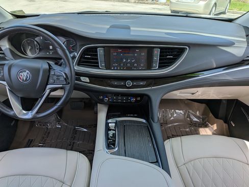 Used 2022 Buick Enclave Avenir w/ Avenir Technology Package FWD image 17
