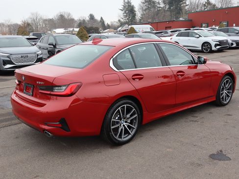 Used 2020 BMW 330i xDrive Sedan w/ Convenience Package image 5