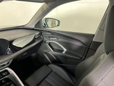 Used 2025 Audi Q5 Premium Plus w/ Premium Plus AWD/4WD image 21