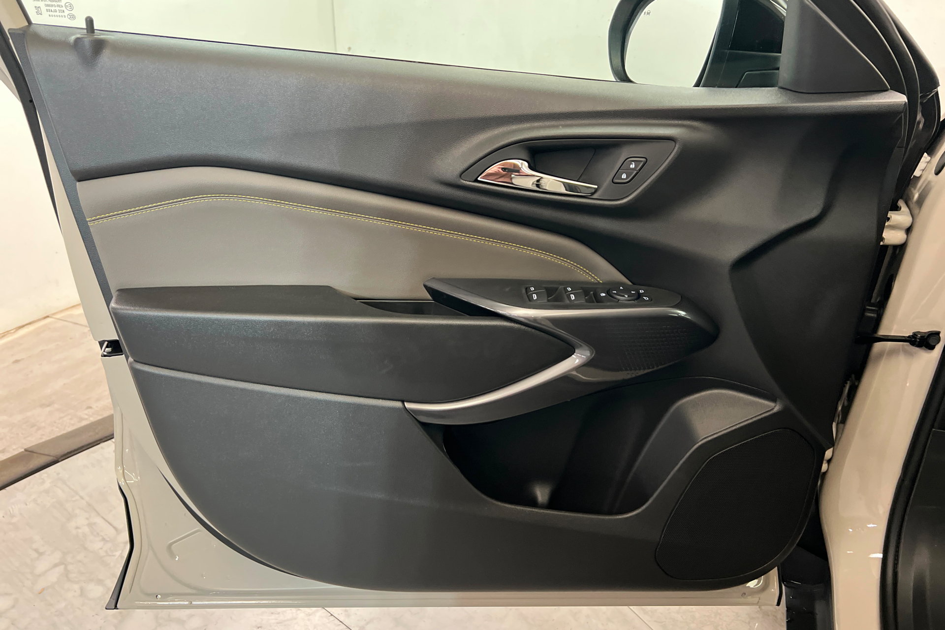 New 2026 Chevrolet Trax ACTIV w/ Driver Confidence Package FWD image 15