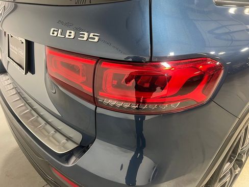 Used 2023 Mercedes-Benz GLB 35 AMG 4MATIC image 14