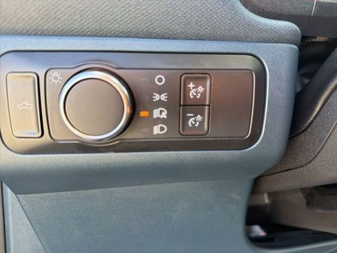 Used 2022 Ford Maverick Lariat w/ Lariat Luxury Package image 12