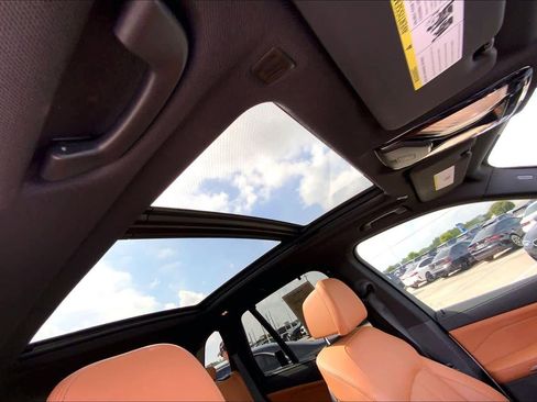 Used 2022 BMW X5 sDrive40i w/ M Sport Package RWD image 13