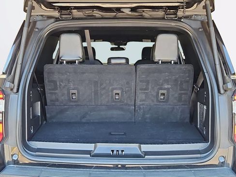 Used 2021 Ford Expedition Limited AWD/4WD image 24
