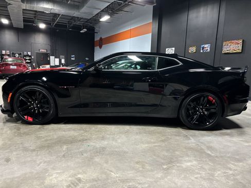 Used 2022 Chevrolet Camaro LT w/ Redline Edition image 6