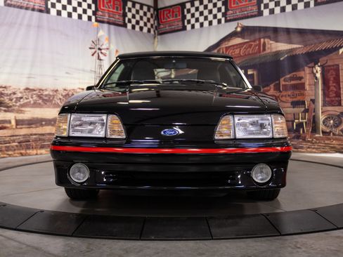 Used 1987 Ford Mustang GT RWD image 5