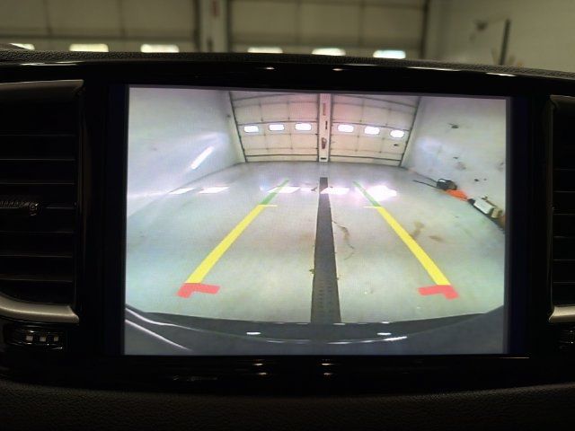 Used 2024 Chrysler Pacifica Touring-L FWD image 26