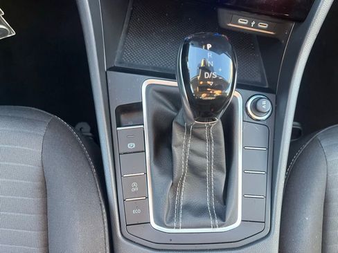 Certified 2025 Volkswagen Jetta S image 15