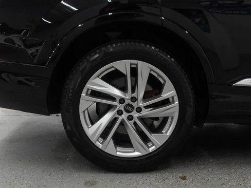 Used 2023 Audi Q7 3.0T Premium w/ Convenience Package AWD/4WD image 36