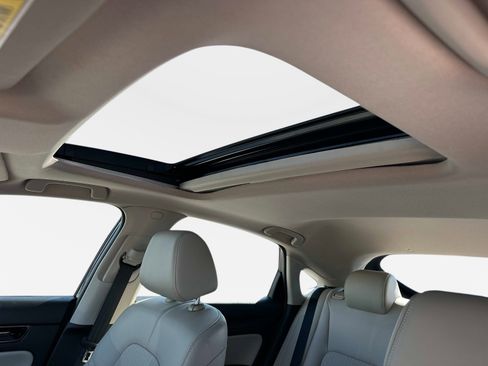 Certified 2023 Honda Civic EX-L image 21