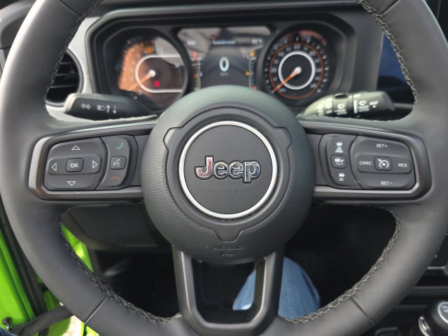 Used 2025 Jeep Wrangler Unlimited Sport AWD/4WD image 21