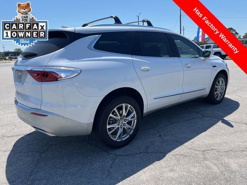 Used 2023 Buick Enclave Essence w/ Experience Buick Package FWD image 5