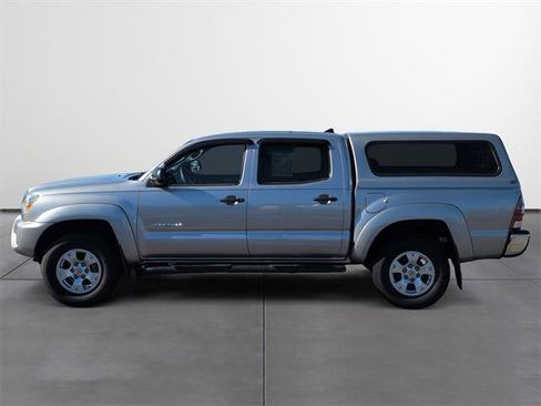 Used 2015 Toyota Tacoma PreRunner image 3