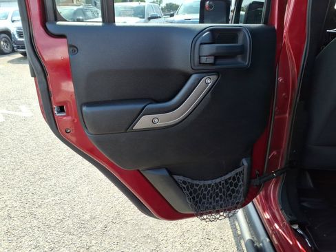Used 2012 Jeep Wrangler Unlimited Sport AWD/4WD image 21