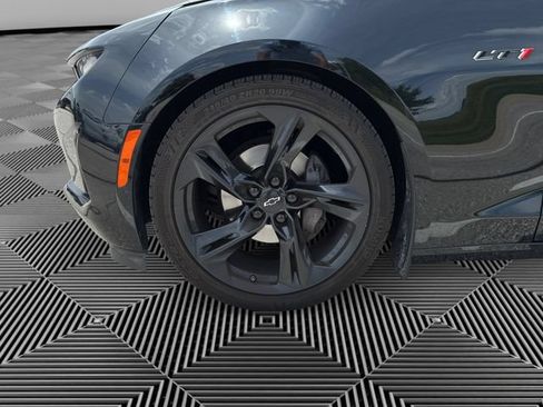 Used 2020 Chevrolet Camaro LT RWD image 9