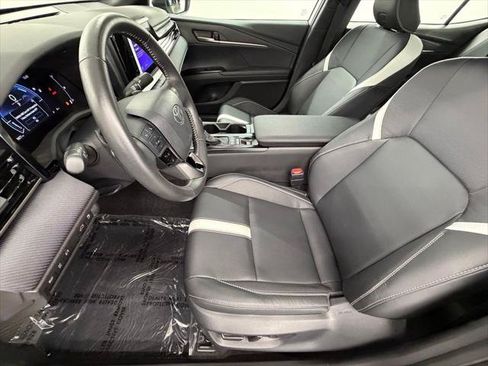 Used 2026 Toyota Camry SE FWD image 22