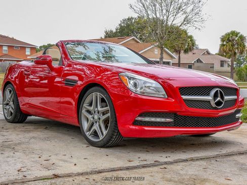 Used 2015 Mercedes-Benz SLK 250 image 12