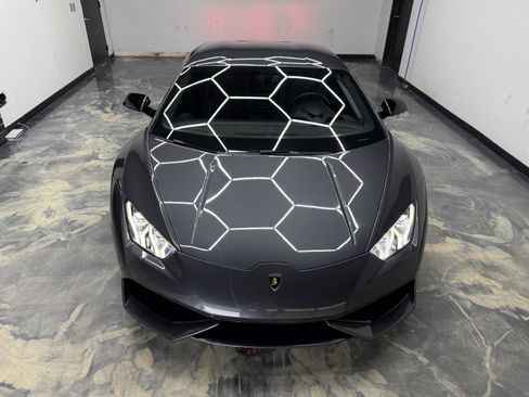 Used 2017 Lamborghini Huracan LP 610-4 AWD/4WD image 9