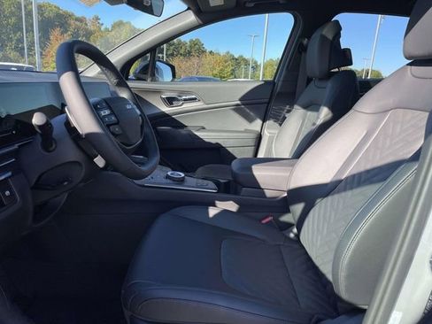 New 2026 Kia Sportage EX image 25