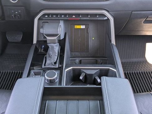 Used 2024 Toyota Tundra Limited image 19