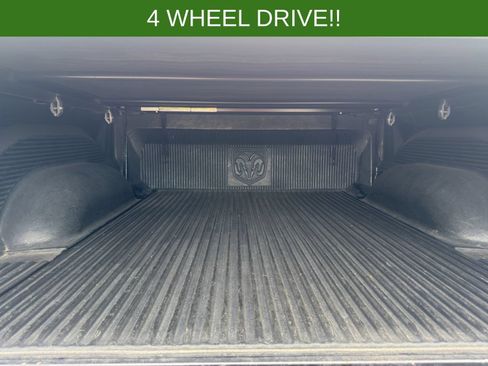Used 2017 RAM 1500 Laramie w/ Convenience Group AWD/4WD image 19