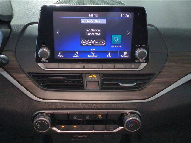 Used 2024 Nissan Altima 2.5 SV FWD image 14