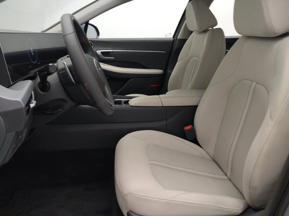 Used 2024 Hyundai Sonata SEL w/ Convenience Package FWD image 17