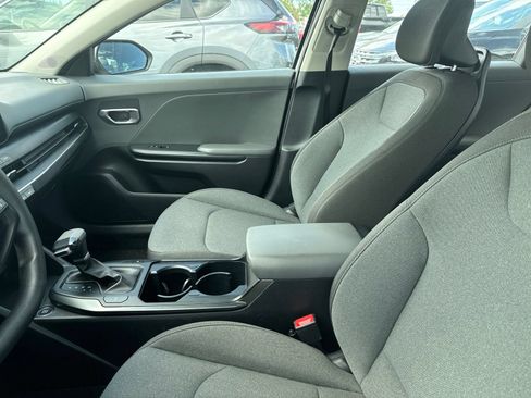 Used 2025 Kia K4 FWD image 10
