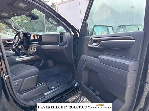 Used 2025 Chevrolet Silverado 1500 LT AWD/4WD image 23