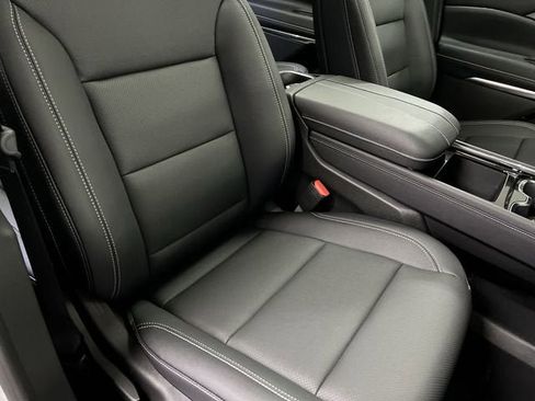 New 2026 Chevrolet Traverse LT w/ Sun and Wheel Package FWD image 29