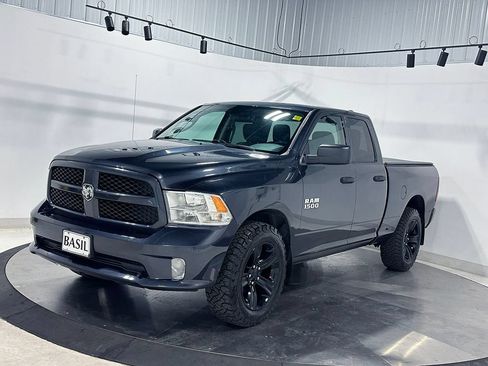 Used 2017 RAM 1500 Express AWD/4WD image 8