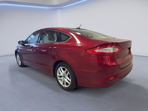 Used 2013 Ford Fusion SE FWD image 4