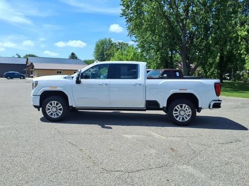 Used 2022 GMC Sierra 3500 Denali w/ Denali Ultimate Package AWD/4WD image 6