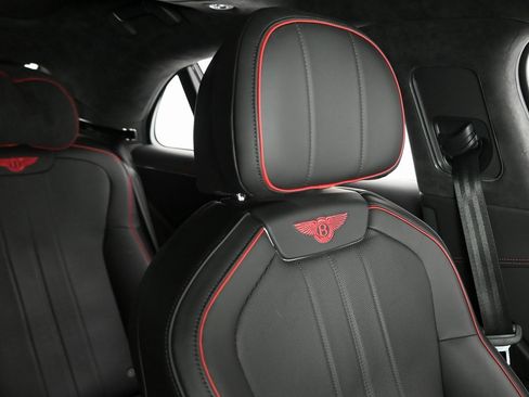 Used 2021 Bentley Flying Spur V8 image 15