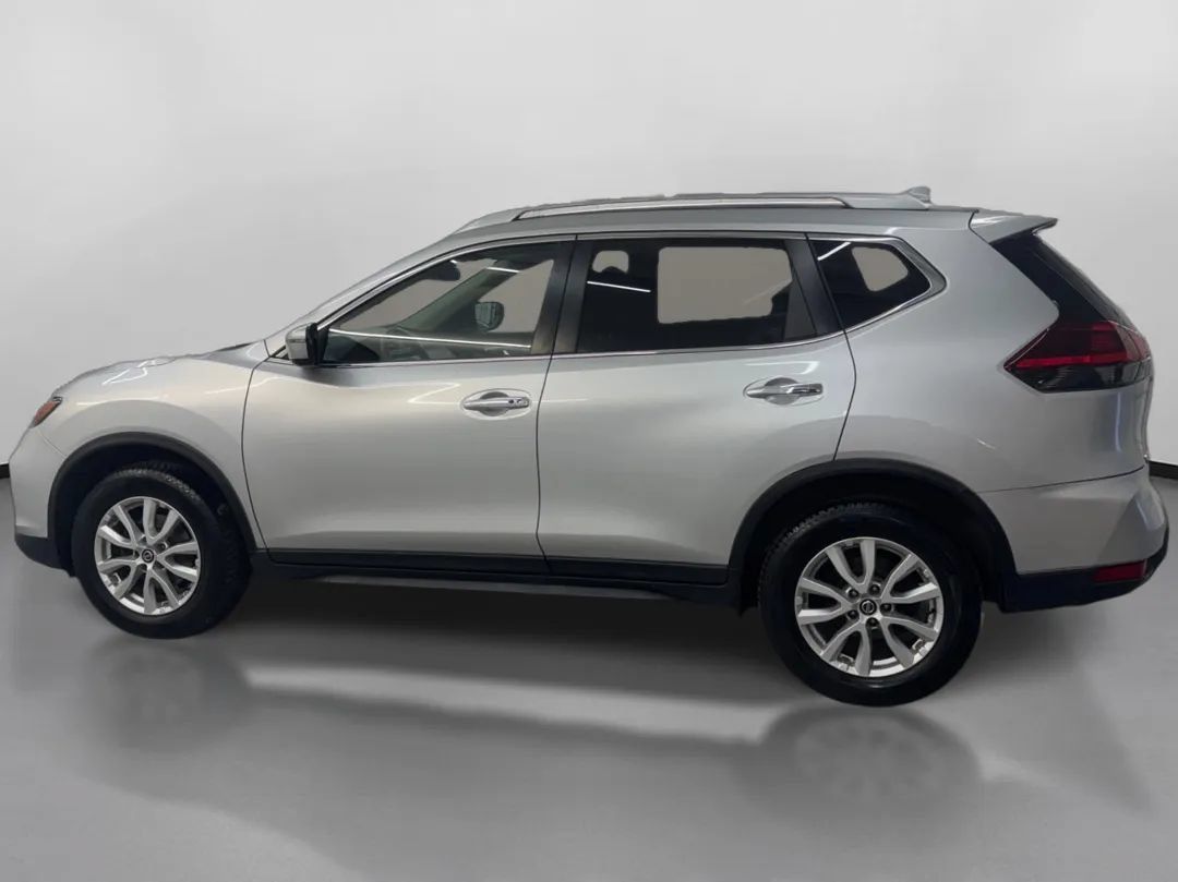Used 2018 Nissan Rogue SV AWD/4WD image 5