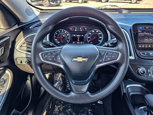 Certified 2025 Chevrolet Malibu LT image 28