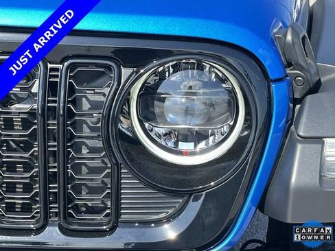 Certified 2025 Jeep Wrangler Sport AWD/4WD image 10